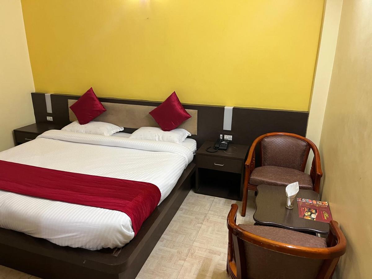 Hotel Magnet House Dehradun Bagian luar foto