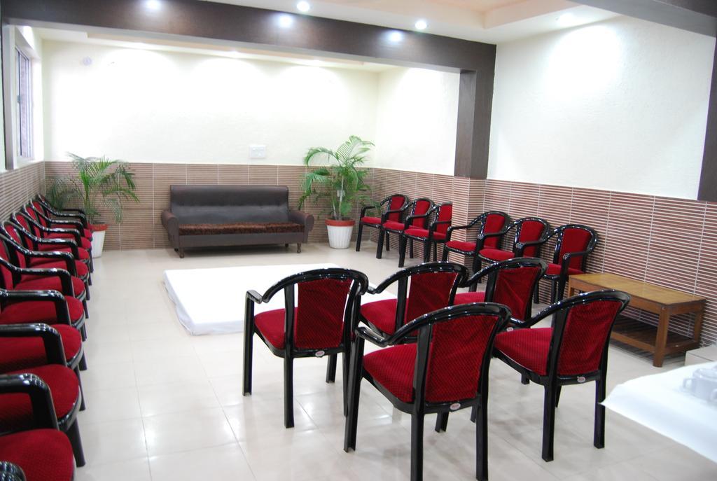 Hotel Magnet House Dehradun Bagian luar foto